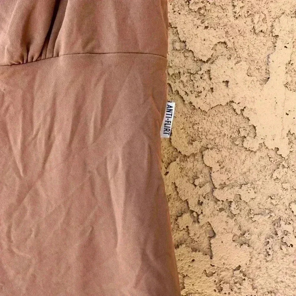 vintage 90s ANTI FLIRT tank top. - Picture 3 of 11